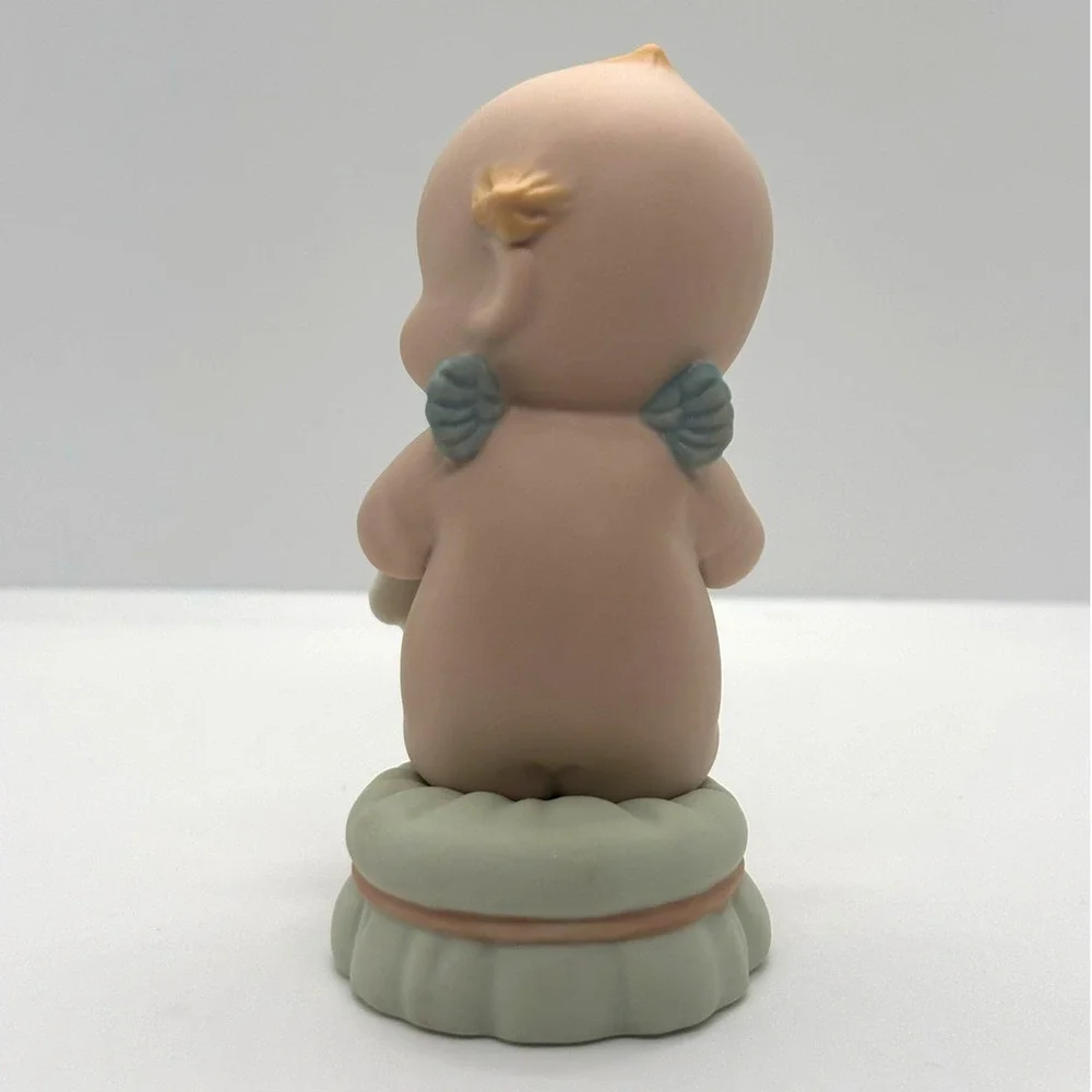 Enesco blue style
